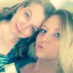 Meet your Posher, Cora